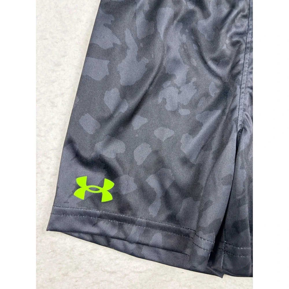 Under Armour Boys 2T Black Camo Athletic Shorts Neon Green Logo UASII27D-052